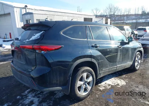 2021 Toyota Highlander L z USA, uszkodzony, nr VIN 5TDCZRBH9MS136012